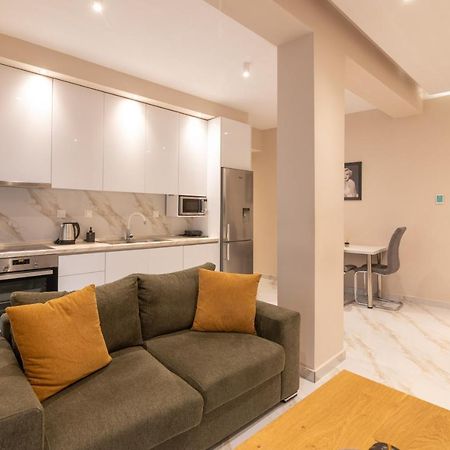 White Lux Heaven Saint Dimitrios Apartment Tesalonika Bagian luar foto