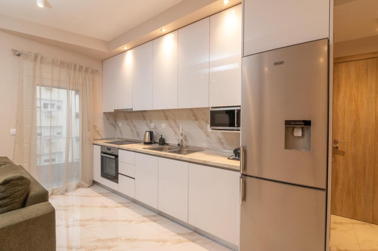 White Lux Heaven Saint Dimitrios Apartment Tesalonika Bagian luar foto