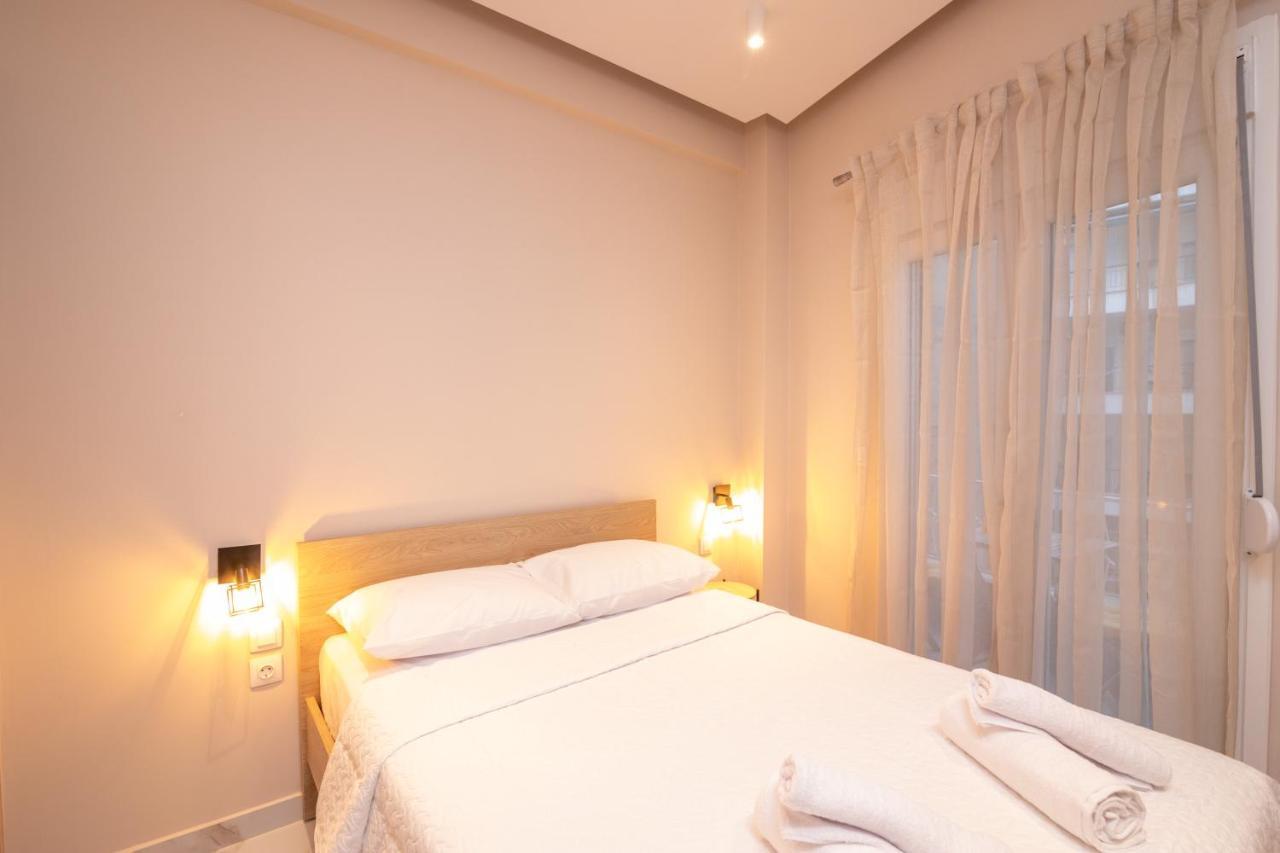 White Lux Heaven Saint Dimitrios Apartment Tesalonika Bagian luar foto